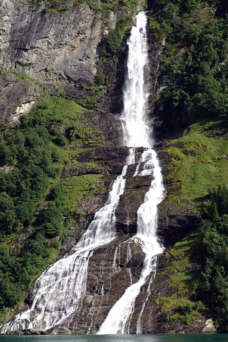 friaren waterfall, geirangerfjord